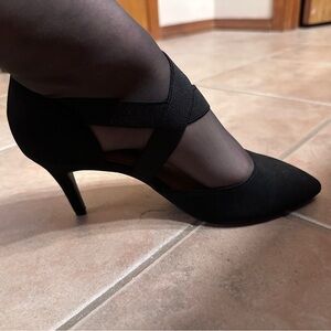 Elegant Black Women's Heels by‎ Solanz Size 7.5